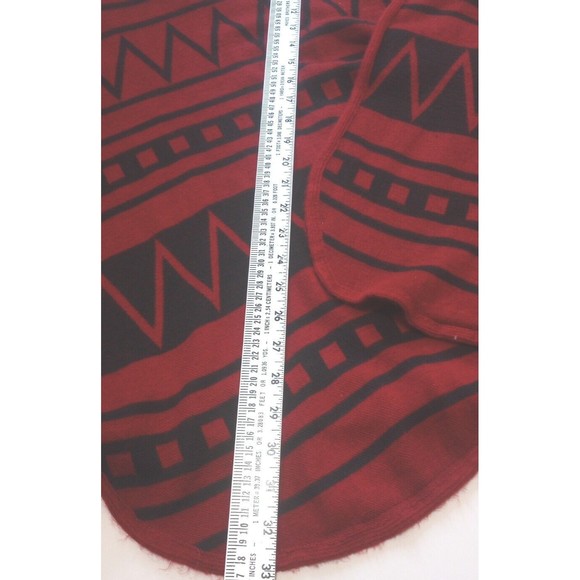 Arianna By Howard’s Women's Sz One Size OS Poncho Shawl Wrap Aztec Warm Red Top - Picture 6 of 9